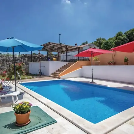 House With Pool Marika *